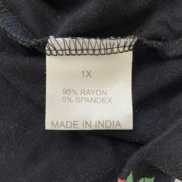 ATTITUDE NOT INCLUDED Black Rose Criss-Cross Tie-front Tee Size 1X Stretch AOP - Picture 6 of 8